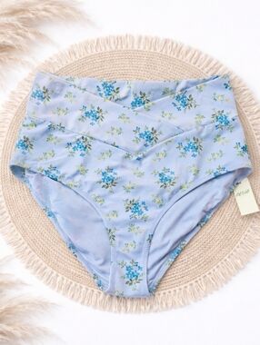 NWT Aerie Floral Bikini Bottoms Size M